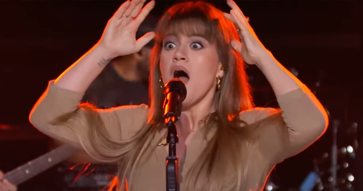 Kelly Clarkson tried to cover a classic rock song — and it almost ‘killed’ her. Watch her bloopers