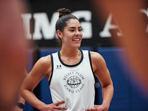 Kelsey Plum wants to develop the next generation of 'dawgs'