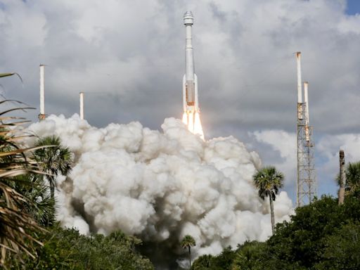 Boeing launches manned flight to the International Space Station