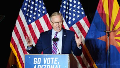Republican Arizona mayor endorses Harris, rebukes Trump: 'Choosing country over party'
