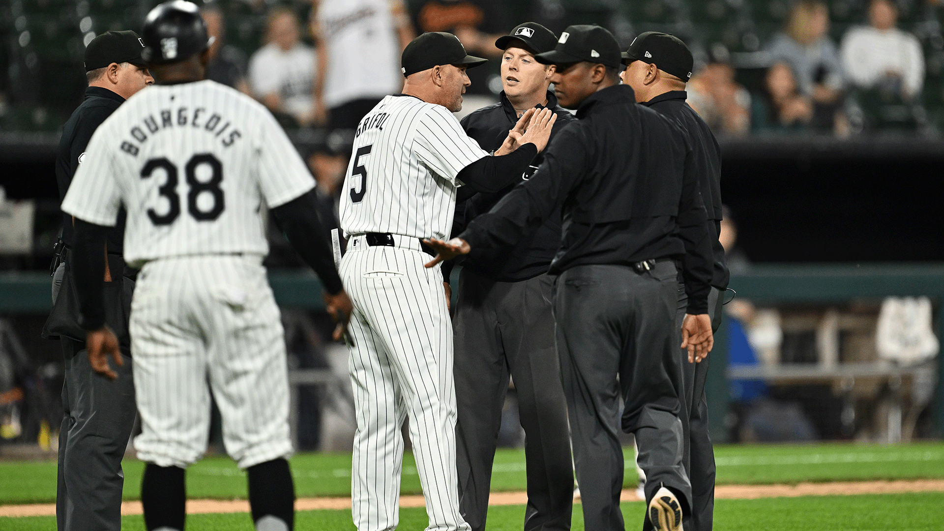 White Sox say MLB told them umps could have used discretion on interference call