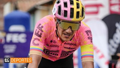 Richard Carapaz corre en la etapa 1 del Tour de Romandía