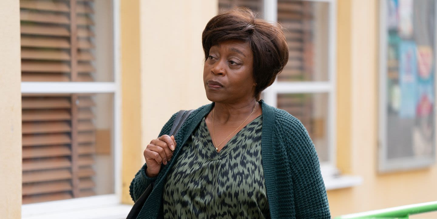 EastEnders' Yolande makes a big decision in early iPlayer release