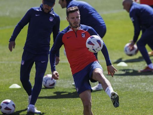 Saúl vuelve con el Atlético a la espera de su recisión de contrato