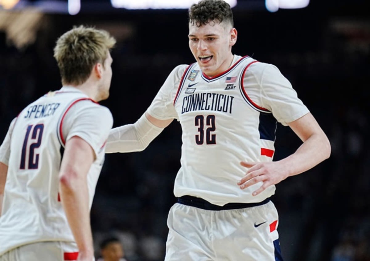 Five Reasons Pistons Should Take Donovan Clingan in 2024 NBA Draft