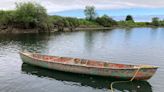 Man thrown into river from canoe dies after woman rushes to help him, Oregon cops say