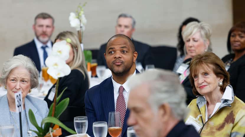 Dallas Mayor Eric Johnson asks council group to mull denial of T.C. Broadnax’s severance