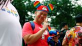 Cingapura revoga proibição de sexo gay, mas limita perspectiva de legalizar casamento