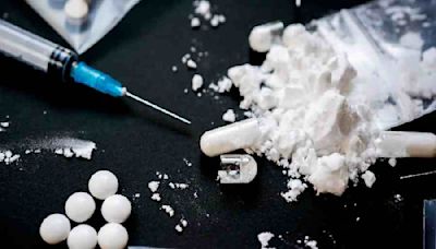 Two drug smugglers held, heroin worth Rs one crore seized in Uttar Pradesh