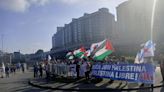 Atraca en A Coruña la 'Flotilla de la Libertad': decenas de personas muestran su solidaridad contra el "genocidio" en Gaza