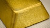 Gold Edges Higher After Powell Signals No Rush to Cut Rates