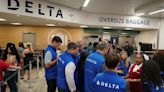 Delta será investigada por los retrasos y cancelaciones de sus vuelos tras el fallo informático