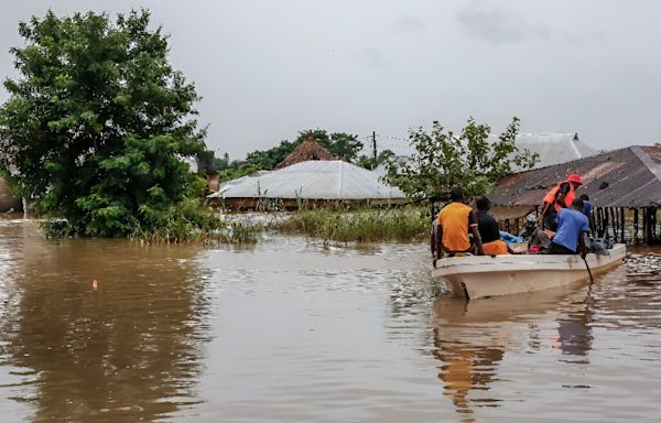 Cyclone bears down on flood-hit Kenya, Tanzania