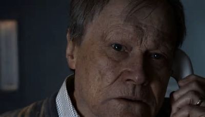 Coronation Street fans 'rumble' Roy Cropper twist after phone call – but some spot mistake