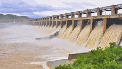 Discharge from Mettur stepped up to 16,000 cusecs - News Today | First with the news