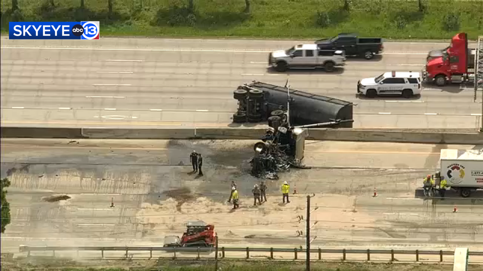 SkyEye video shows heavy traffic backup along southbound lanes of I-45 due to overturned 18-wheeler