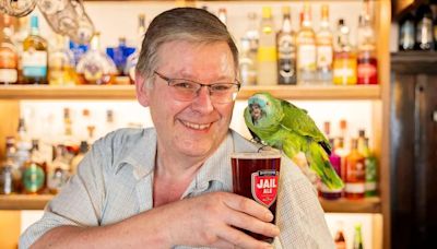 Devon pub throws lavish 41st birthday party for parrot who has greeted punters for four decades