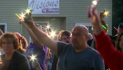 Iowa residents need more volunteers as they take time to remember those who died in recent tornadoes