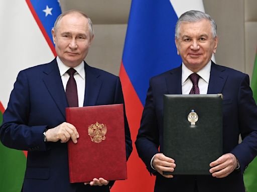 Rusia construirá una pequeña central nucleoeléctrica en Uzbekistán