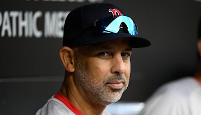 Alex Cora clarifies when his Red Sox contract, future will be decided