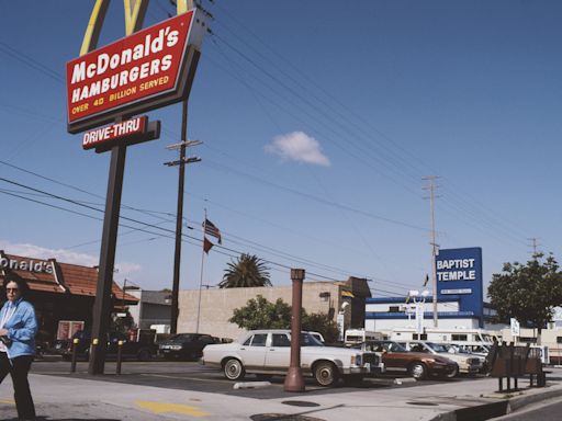 Photos show what it was like to eat at McDonald's in the 1980s