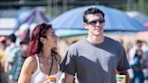 Dua Lipa a officialisé sa relation avec Callum Turner : qui est le nouveau petit ami de la pop star ?