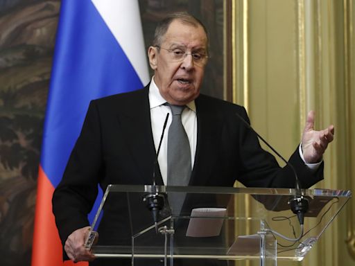 Lavrov niega que Francia invitara a Rusia al 80 aniversario del desembarco de Normandía