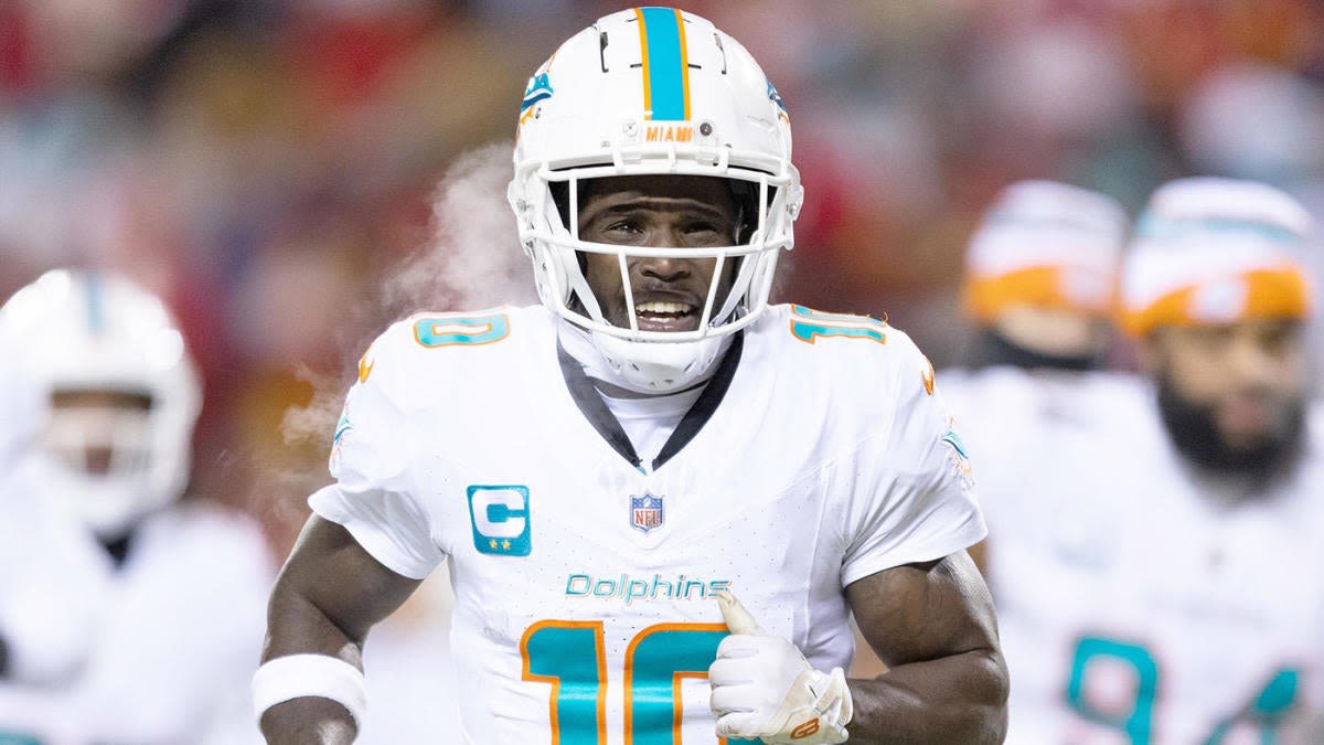 Dolphins' Tyreek Hill has been eyeing new contract since conclusion of 2023 NFL season, per report