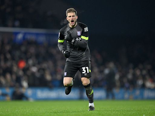 Burnley capture signing of two-time promotion winning goalkeeper