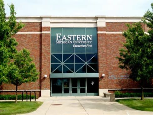 Eastern Michigan University evacuates 3 dorms due to bomb threat; no suspicious items found