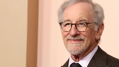 Steven Spielberg y A24 se unen para producir la adaptación de la novela The Heaven & Earth Grocery Store
