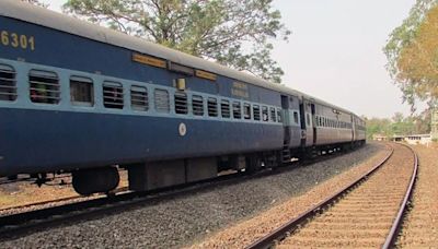 Kerala Man Dies After Upper Berth Falls On Him In Train Due To Improper Chaining