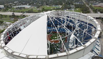 EN FOTOS | El desastroso paso del Huracán Milton en Florida: apagones, derrumbes, inundaciones y un estadio sin techo