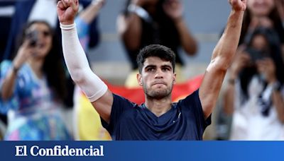 Alcaraz tritura a Wolf el primer día y debuta a lo grande en Roland Garros (6-1, 6-2 y 6-1)