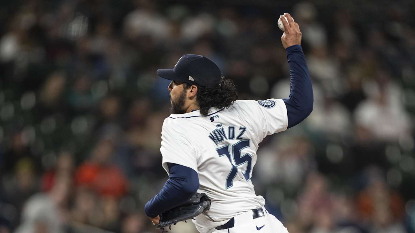 Seattle Mariners Closer Reveals Concerning Ailment as Team Struggles Continue