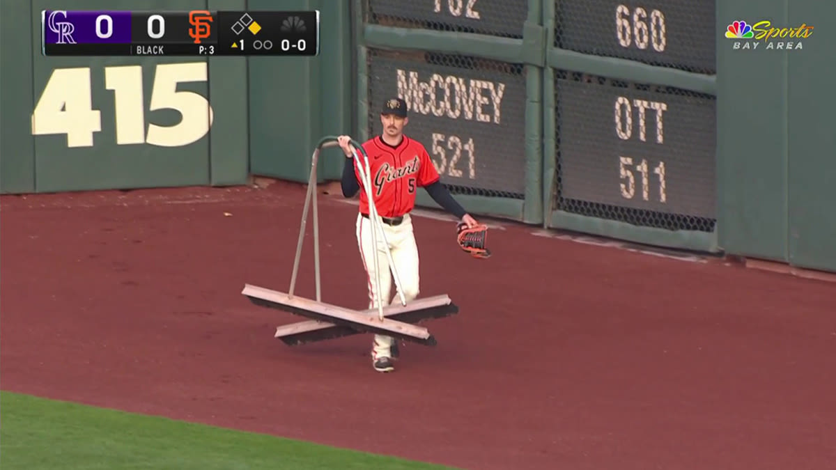 Giants' grounds crew blunder ages perfectly after sweep of Rockies