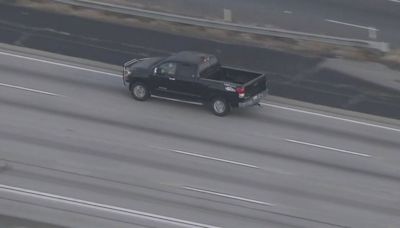 Police chase underway on 405 Freeway in LA County