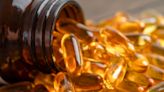 Fish oil supplements see a 600% rise in Canadian web searches. Are they safe? Plus more health-related questions, answered