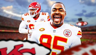 Chiefs Chris Jones takes place of Aaron Donald on best defensive tackles list