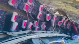 Suben a 29 los pasajeros muertos tras volcarse un autobús en los Andes de Perú
