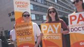 Junior doctors ‘offered 22 per cent pay rise’ to end strikes