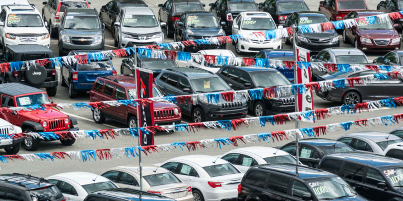 Memorial Day car sales will be ‘raging’ — and these brands will have the best deals