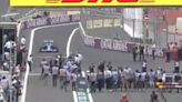 Milagro en los pits: el video que muestra cuando Esteban Ocon casi atropella a decenas de personas en el GP de Azerbaiyán