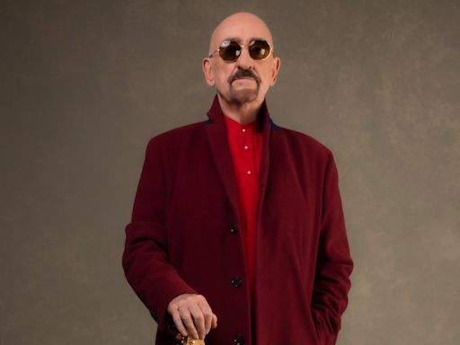 Dave Mason, Rock Hall of Famer, Cancels Fall Tour Due to ‘Urgent’ Heart Condition