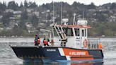 Navy brings boats and booms to Esquimalt Harbour for spill drill