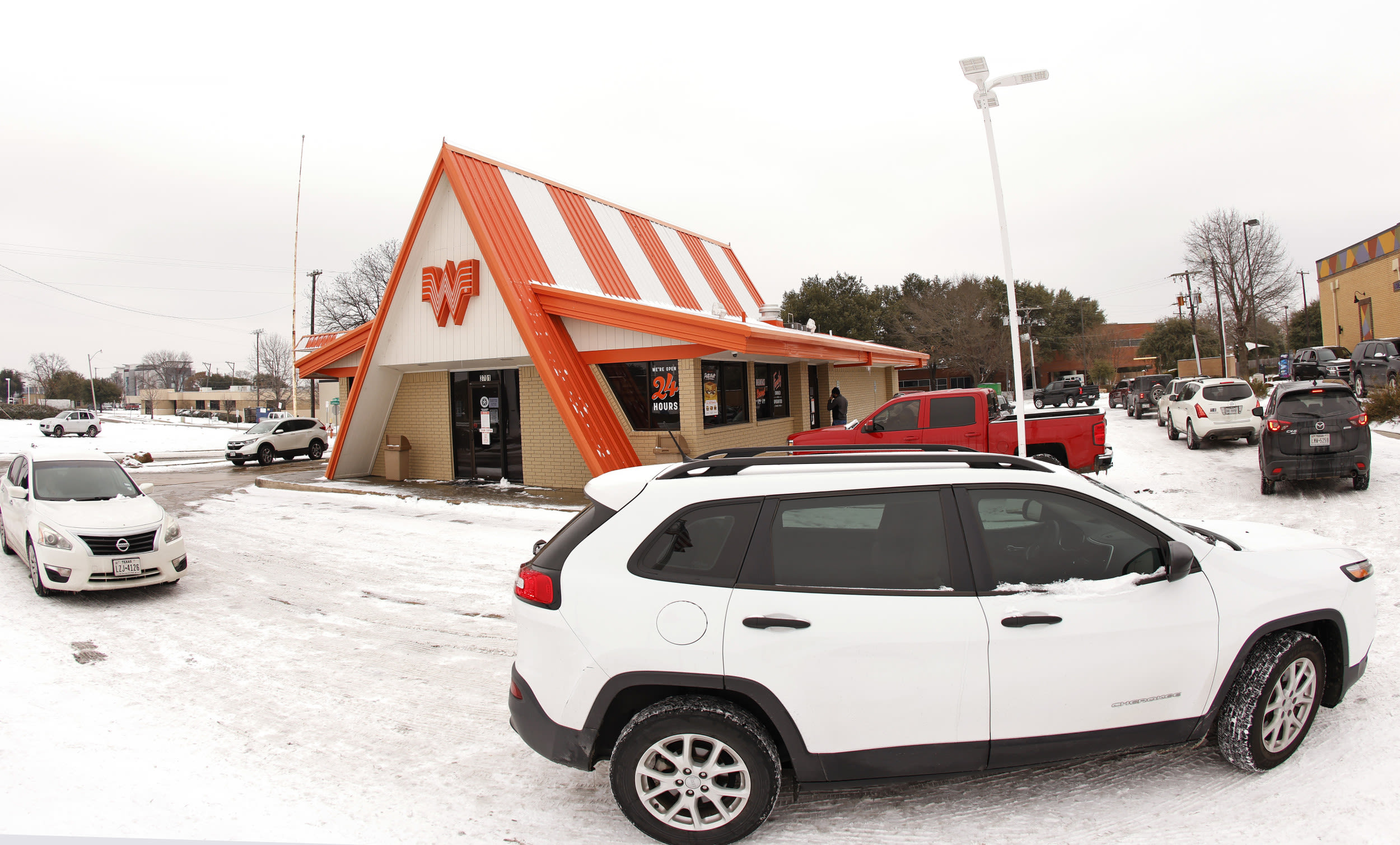 Texans outraged after Whataburger app works better than power company