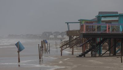 ‘Beryl’ toca tierra en Texas como huracán de categoría 1