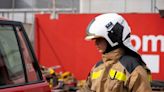 Muere un hombre en el incendio de su piso en Badalona y evacúan a una treintena de vecinos