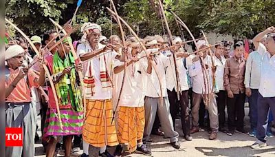 Traffic Disrupted in Ranchi as Jharkhand Statehood Activists Protest | Ranchi News - Times of India