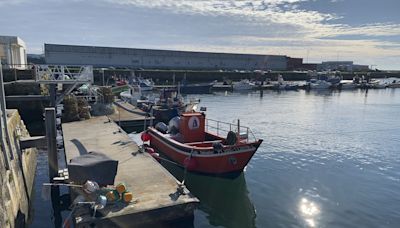 Al menos 3 muertos y 3 desaparecidos tras el vuelco de un barco de pesca en Portugal